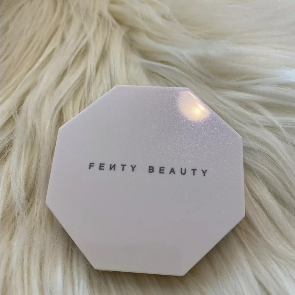 Fenty Beauty Killawatt Freestyle Highlighter